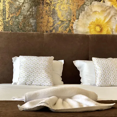 호텔 Flamingo 플로브디프