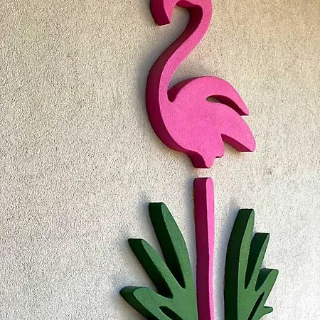 Flamingo بلوفديف